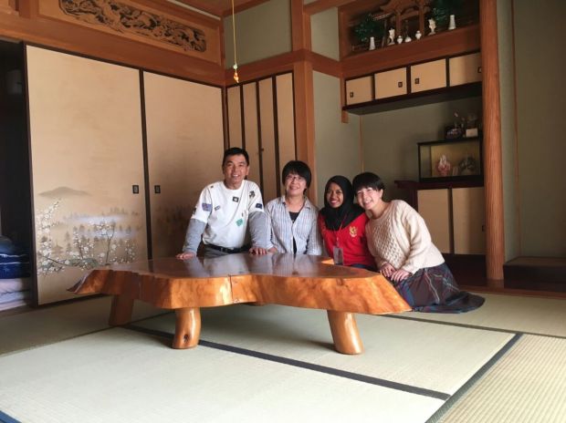 Keluarga angkat di Jepang